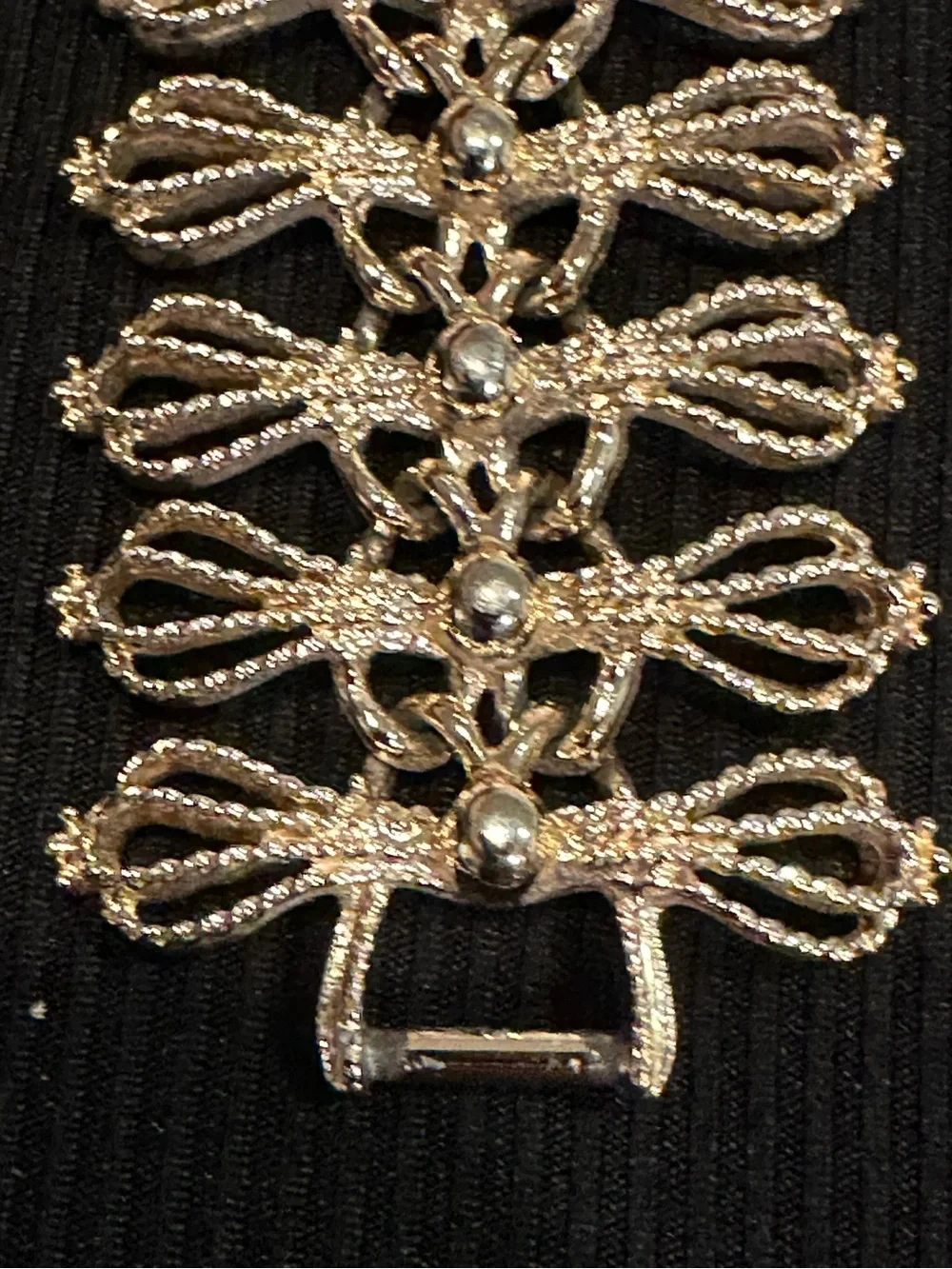 Vintage Signed Emmons Gleaming Bows Gold Tone Wide Panel Link Bracelet